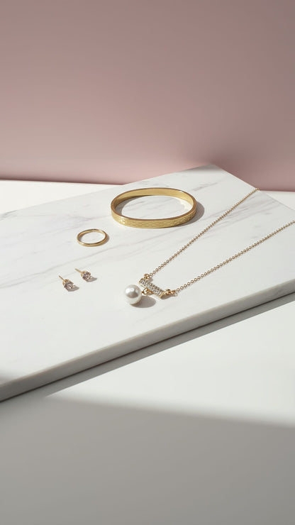 4 Piece Jewellery/Fragrance Gift set BR